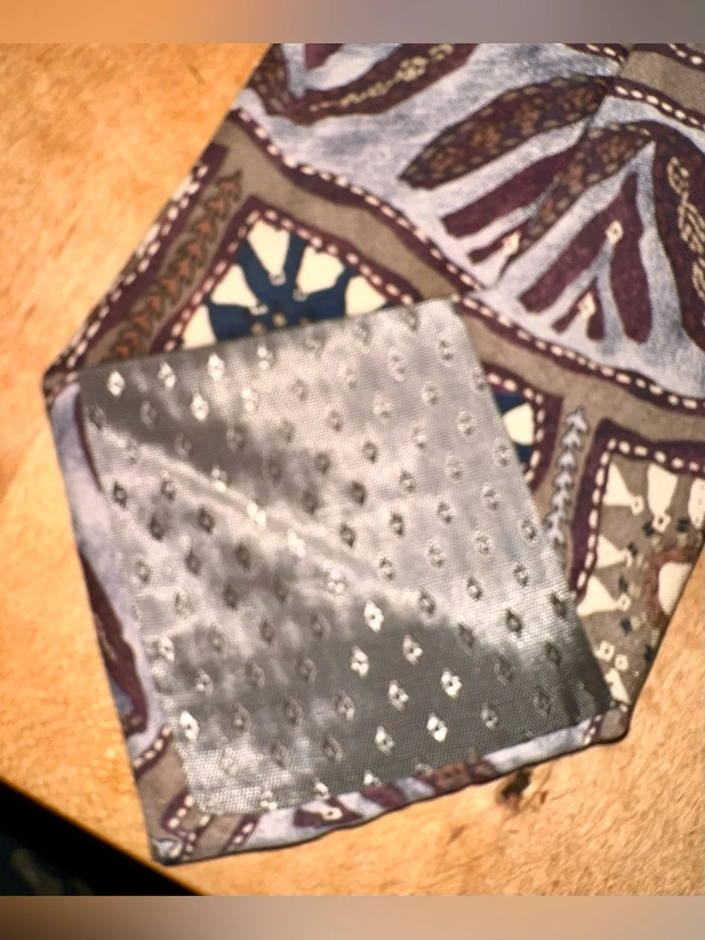 Venanzi tribal batik